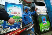 Doanh nghiệp sản xuất xăng sinh học được hoàn thuế. Ảnh minh họa.