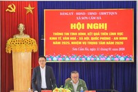 Lãnh đạo xã Sơn Cẩm Hà thông tin về tình hình, kết quả trên lĩnh vực kinh tế, xã hội, quốc phòng an ninh năm 2026 và triển khai nhiệm vụ trọng tâm năm 2026. 