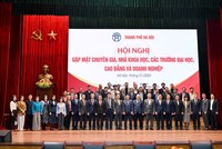 Hội nghị gặp mặt chuyên gia, nhà khoa học, các trường đại học, cao đẳng và doanh nghiệp.