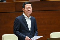 Ủy viên Ban chấp hành Trung ương Đảng, Bộ trưởng Bộ Khoa học và Công nghệ Nguyễn Mạnh Hùng.