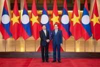  Chủ tịch Quốc hội Trần Thanh Mẫn hội kiến Tổng Bí thư, Chủ tịch nước Lào Thongloun Sisoulith nhân dịp sang thăm cấp Nhà nước đến Việt Nam.