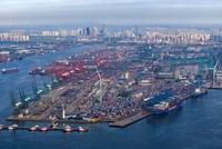 Quang cảnh cảng hàng hóa tại Rio de Janeiro, Brazil. Ảnh: THX/TTXVN