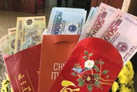 Tết không chỉ là tiền mới