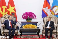 Tổng Bí thư Tô Lâm hội kiến Chủ tịch danh dự CPP Heng Samrin 