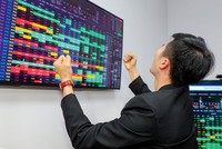 “Ngựa phi nước đại” không phải là lao về phía trước bằng mọi giá, mà là một cuộc chuyển động có định hướng