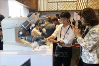 Doanh nghiệp giới thiệu công nghệ AI (Trí tuệ nhân tạo). 