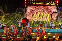 Khai mạc chợ hoa “Trên bến dưới thuyền” 2026: Sắc xuân rộn ràng bến Bình Đông 