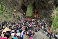 Hai ngày đầu năm Bính Ngọ 2026, khoảng 25.000 lượt khách trẩy hội Chùa Hương 