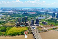 Nỗ lực tái cấu trúc toàn bộ không gian kinh tế của vùng Đông Nam Bộ được kỳ vọng sẽ kiến tạo không gian phát triển mới cho siêu đô thị TP.HCM 