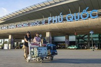 Dịp Tết Bính Ngọ 2026, sân bay Phú Quốc phục vụ 1.534 lượt máy bay cất, hạ cánh với hơn 260.473 lượt hành khách, đánh dấu mức tăng trưởng mạnh nhất kể từ khi sân bay khai thác vào năm 2012. 