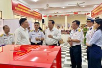 Lãnh đạo HĐND và UBND TP.HCM kiểm tra, khảo sát công tác bầu cử tại khu vực bỏ phiếu sớm số 1 phường Phước Thắng.