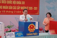 [Ảnh] Chủ tịch Quốc hội Trần Thanh Mẫn tham dự, bỏ phiếu bầu cử tại xã Hóc Môn, TP.HCM 