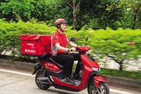 Để ứng phó với xu hướng tăng phí, doanh nghiệp cần nhanh chóng tối ưu hóa vận hành và phân bổ lại nguồn lực. Ảnh: P.V 