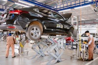 Ngành kinh doanh dịch vụ bảo hành, bảo dưỡng xe ô tô không còn là ngành nghề kinh doanh có điều kiện kể từ ngày 1/7/2026, theo Luật Đầu tư 2025. (Ảnh internet)