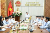 Phó Chủ tịch Thường trực UBND tỉnh Nguyễn Lê Huy phát biểu chỉ đạo tại cuộc họp