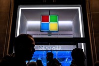 Rất nhiều người nghĩ các quyết định tài chính lớn trong các Big Tech Mỹ được đưa ra trong các phòng họp sang trọng, bởi những vị lãnh đạo với tầm nhìn thiên tài. Thực tế thì khác hẳn!