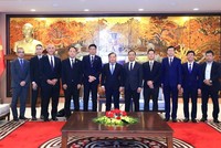 Các đại biểu tham dự buổi tiếp. Ảnh: Lê Hải