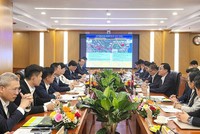 Quang cảnh buổi làm việc. 