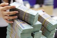 Ngân hàng Nhà nước hút ròng 2 tuần liên tiếp, lãi suất cho vay qua đêm chỉ còn 3,9%/năm 