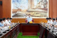 Bí thư Tỉnh ủy Quảng Trị Nguyễn Văn Phương phát biểu tại buổi làm việc.