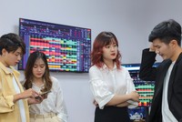 Trong mỗi mùa đại hội cổ đông, câu chuyện cổ tức luôn là tâm điểm thảo luận