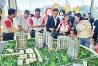 Doanh nghiệp địa ốc đang tìm đủ cách xoay vốn để phát triển dự án (Ảnh: Gia Huy)