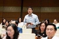 Đại biểu Hoàng Minh Hiếu (Nghệ An) tham gia thảo luận. 