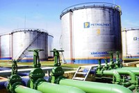 Chi nhập dầu thô và xăng dầu thành phẩm nửa đầu tháng 4/2026 tiếp đà tăng vọt, xấp xỉ 1,25 tỷ USD.