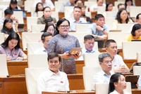 Phiên thảo luận sáng 22/4 của Quốc hội. 