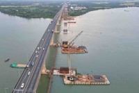 Thi công mở rộng cao tốc TP.HCM - Long Thành.