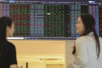 Dòng tiền lớn vẫn ưu tiên các nhóm ngành quen thuộc hơn là cổ phiếu năng lượng tái tạo