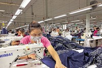 Chuyển đổi công nghệ là giải pháp giúp doanh nghiệp dệt may chống chịu trước biến động 