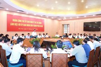Quang cảnh buổi làm việc