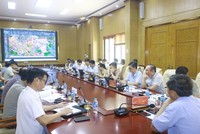 Ông Vũ Văn Diện, Phó chủ tịch Thường trực UBND tỉnh Quảng Ninh chủ trì buổi làm việc. Ảnh: TH