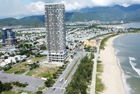 Theo báo cáo từ đơn vị tư vấn, định hướng phát triển không gian đô thị Đà Nẵng mới được xây dựng theo mô hình “3 vùng - 3 cực - 2 trục - 4 hành lang”, trong đó nhấn mạnh các hành lang kết nối Đông - Tây nhằm tạo liên kết giữa khu vực ven biển, đô thị, công nghiệp với vùng trung du, miền núi phía Tây. Ảnh: Linh Đan 