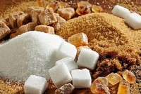 Biện pháp phòng vệ thương mại với đường mía nhập khẩu được gia hạn nhằm bảo vệ ngành sản xuất nội địa. 