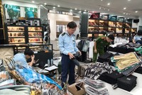Gần 1 tháng ra quân, Quản lý thị trường cả nước đã xử lý hơn 1.500 vụ việc vi phạm sở hữu trí tuệ. 