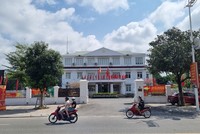 Trụ sở Đảng uỷ - HĐND - UBND phường Móng Cái 2. 