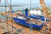 Nhiều nhà máy đóng tàu chủ lực của SBIC đang hoạt động hết công suất để đáp ứng các đơn hàng