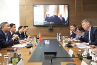 Toàn cảnh buổi làm việc. Ảnh: Đức Tiến.