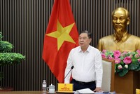 Phó Thủ tướng Thường trực Phạm Gia Túc làm việc với UBND TP.HCM và các bộ, ngành liên quan về giải quyết khó khăn, vướng mắc của Dự án giải quyết ngập do triều khu vực TPHCM (giai đoạn 1) - Ảnh: VGP