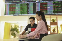 Nhóm cổ phiếu ngân hàng được nhiều chuyên gia phân tích kỳ vọng là tâm điểm thị trường chứng khoán nửa cuối năm 