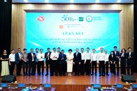 Pinetree cùng với SSI, FiinGroup và lãnh đạo cấp cao của UBCKNN tại lễ ký kết MOU ngày 08/7 giữa UBCK và Đại học Ngoại Thương, Học viện Tài chính.