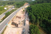 Mở rộng cao tốc Cam Lộ-La Sơn: Có hoàn thành đúng thời hạn? 