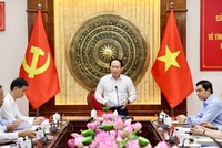 Phó Thủ tướng Lê Tiến Châu và đoàn công tác của Chính phủ làm việc với Ban Thường vụ Tỉnh ủy Thanh Hóa - Ảnh: VGP.