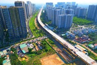 Nhà ở xã hội và nhà cho thuê sẽ không bị đẩy ra các khu vực xa trung tâm mà được tích hợp trong các khu đô thị hỗn hợp có trường học, nhà trẻ, cơ sở y tế, chợ, không gian văn hóa thể thao, cây xanh và kết nối giao thông công cộng. Ảnh: Lê Toàn.
