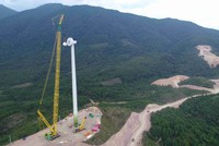 Thi công Nhà máy điện gió Hướng Linh 8, dự án do Công ty CP SCI Quảng Trị quản lý vận hành. Ảnh: SCI Group