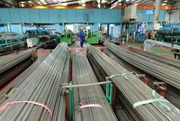 Khơi thông dòng vốn và cải thiện môi trường đầu tư được kỳ vọng tạo thêm động lực để doanh nghiệp mở rộng sản xuất - kinh doanh