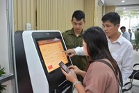 TP.HCM sẽ chuyển đổi số và cung cấp dịch vụ công trực tuyến toàn trình để giảm thời gian chờ đợi cho người dân và doanh nghiệp - Ảnh:V.D