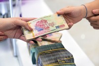 Nhu cầu vốn cao tiếp tục tạo áp lực lên thanh khoản của ngành ngân hàng 